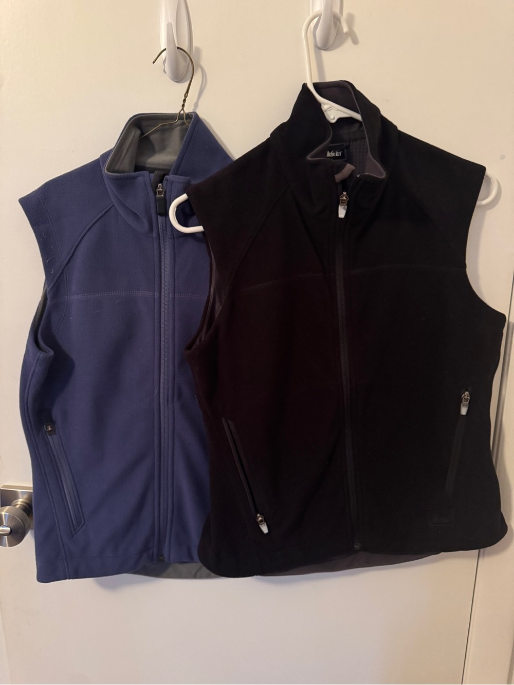 REI Women’s Black and Blue Fleece Vest Duo - Full Zip